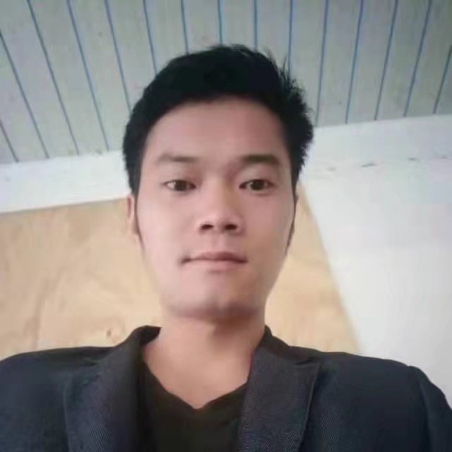 紫色的烟花的第一张照片--曲靖父母相亲团